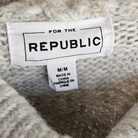 For The Republic Light Grey Turtle Neck Alpaca Blend Sweater Sz M - Picture 6 of 8